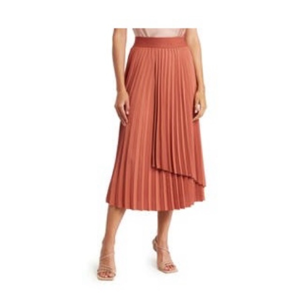 DR2 Elastic Waist Pleated Skirt